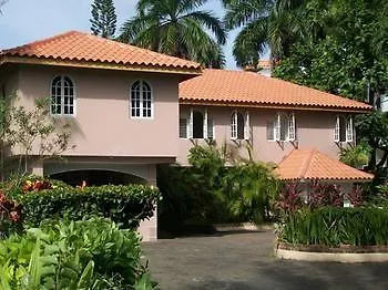アパート Edgewater Villa オーチョ・リオス